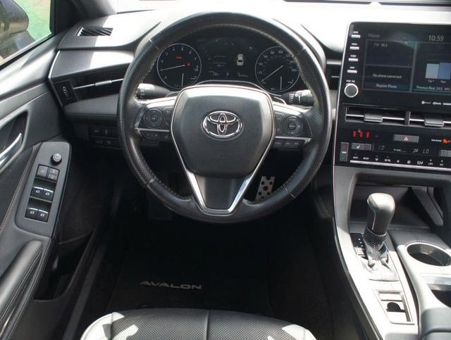 2019 Toyota Avalon XSE