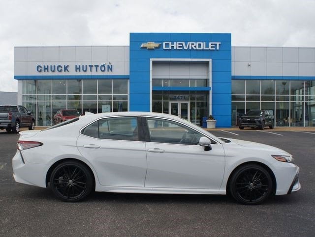 2022 Toyota Camry Hybrid XSE