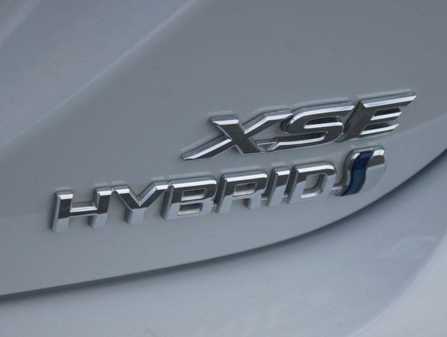 2022 Toyota Camry Hybrid XSE