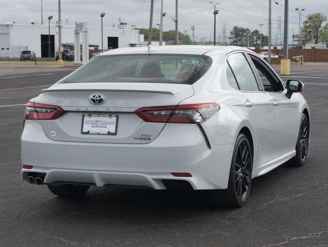 2022 Toyota Camry Hybrid XSE