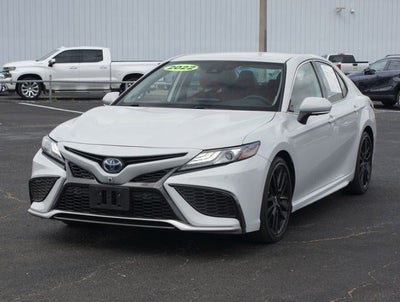 2022 Toyota Camry Hybrid XSE