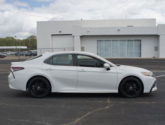 2022 Toyota Camry Hybrid XSE