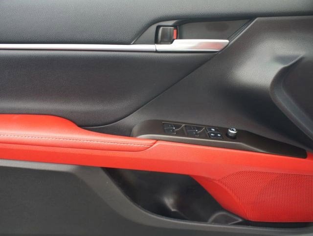 2022 Toyota Camry Hybrid XSE