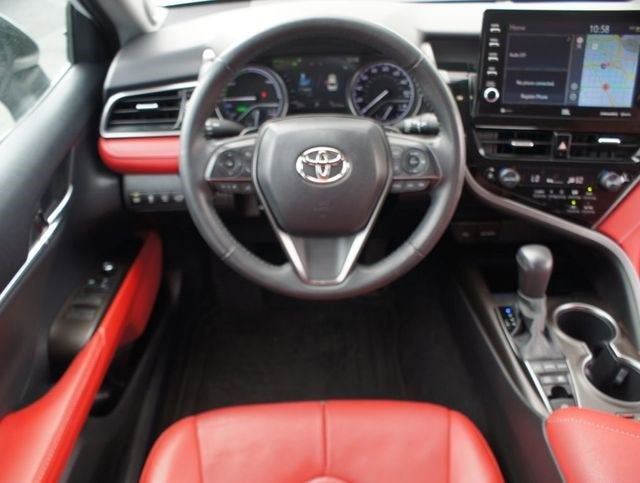 2022 Toyota Camry Hybrid XSE