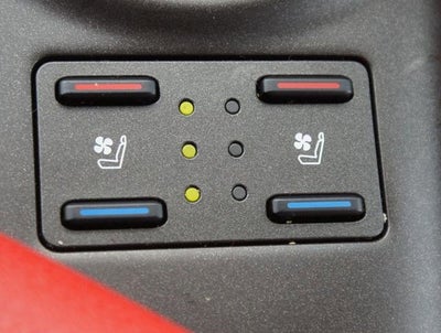 2022 Toyota Camry Hybrid XSE