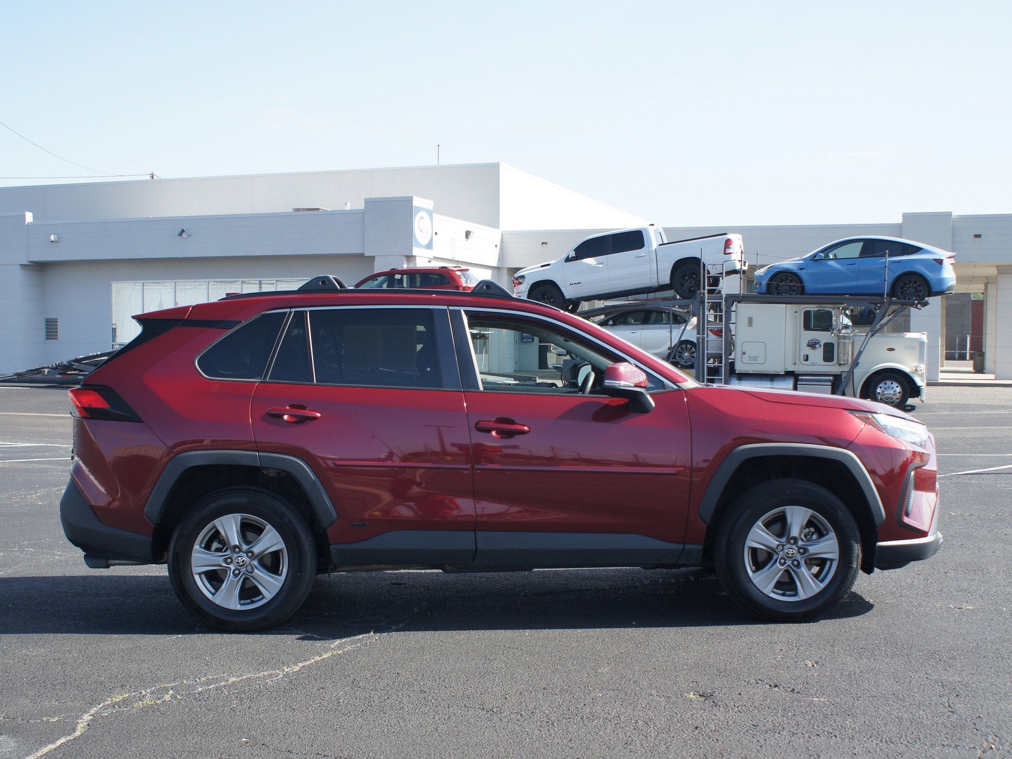 2023 Toyota RAV4 Hybrid XLE