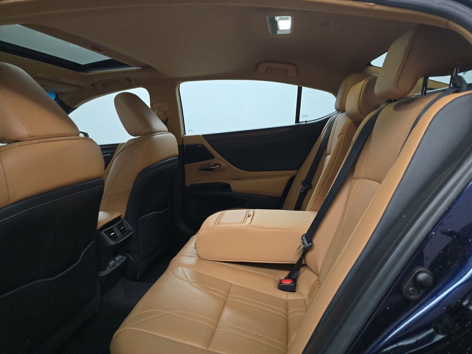 2022 Lexus ES ES 300h Luxury