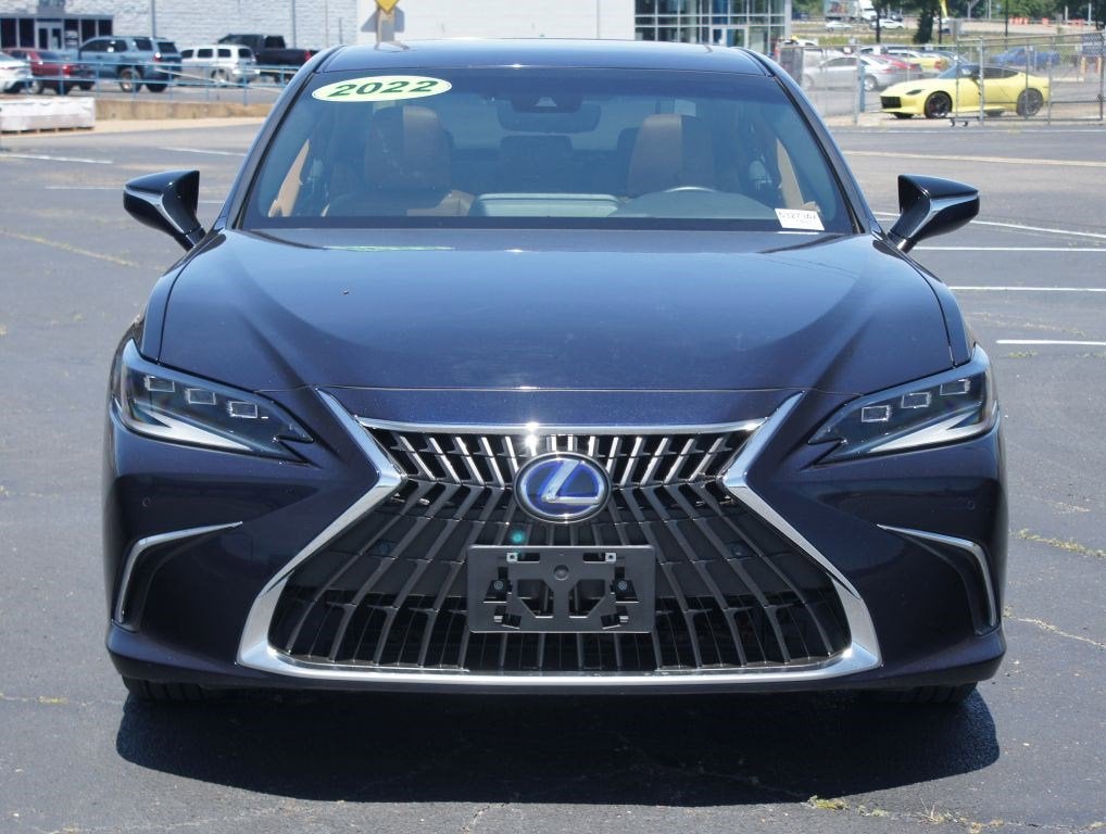 2022 Lexus ES ES 300h Luxury