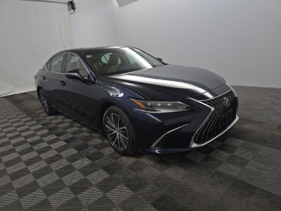 2022 Lexus ES ES 300h Luxury