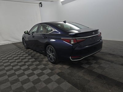 2022 Lexus ES ES 300h Luxury
