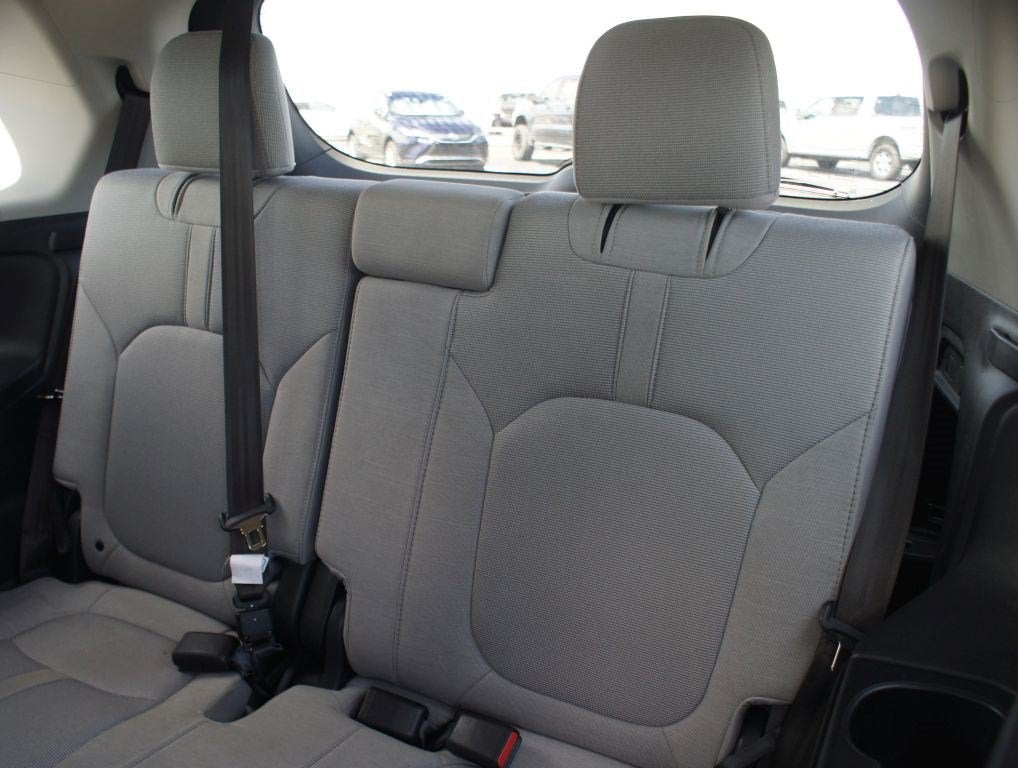 2023 Honda Pilot 2WD LX