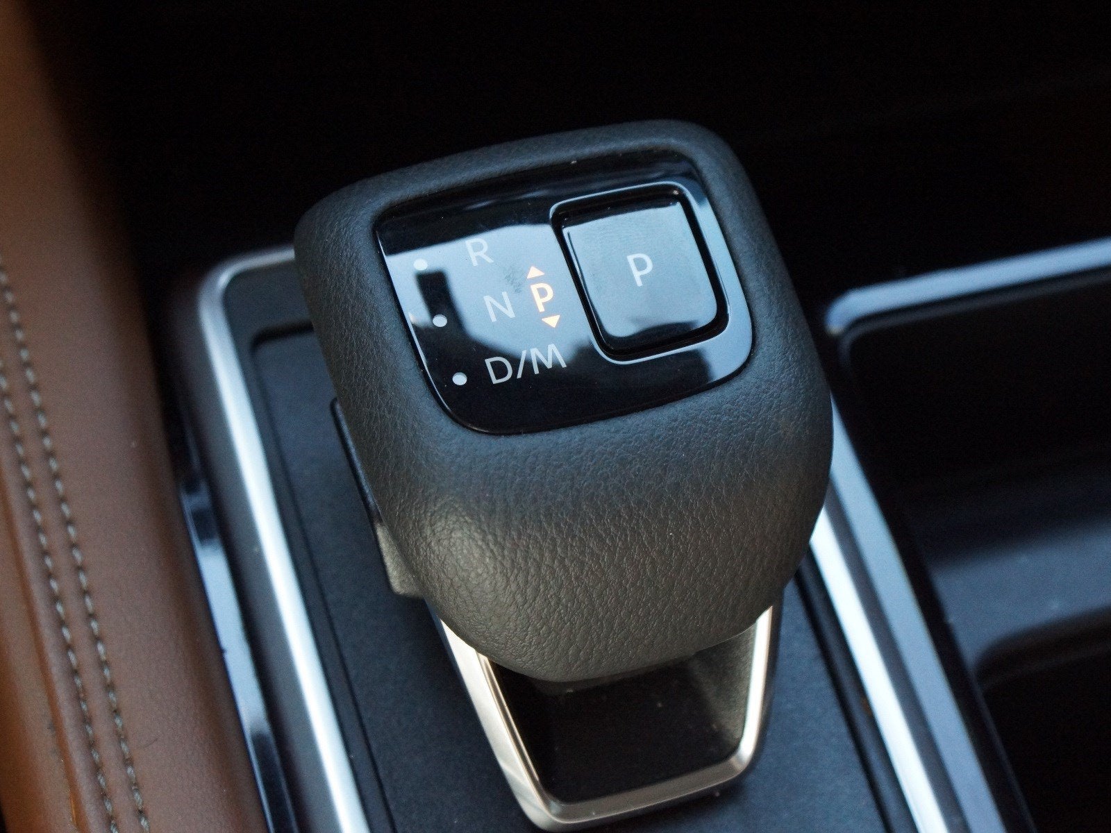2025 Nissan Pathfinder Platinum FWD
