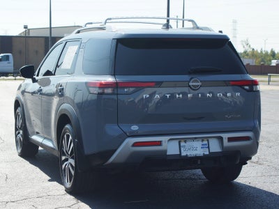 2025 Nissan Pathfinder Platinum FWD
