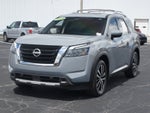 2025 Nissan Pathfinder Platinum FWD
