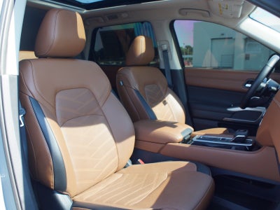 2025 Nissan Pathfinder Platinum FWD