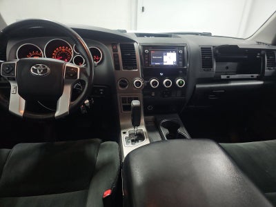 2017 Toyota Sequoia SR5