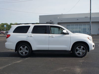 2017 Toyota Sequoia SR5