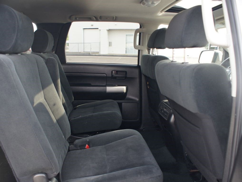 2017 Toyota Sequoia SR5