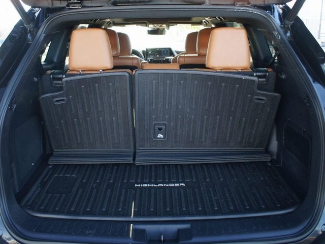 2022 Toyota Highlander Platinum