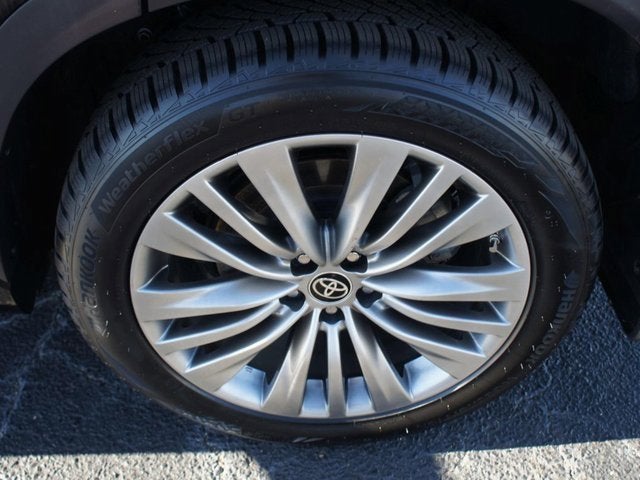 2022 Toyota Highlander Platinum