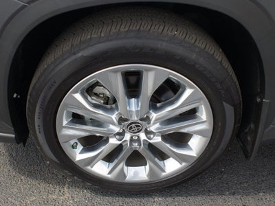 2025 Toyota Highlander LE