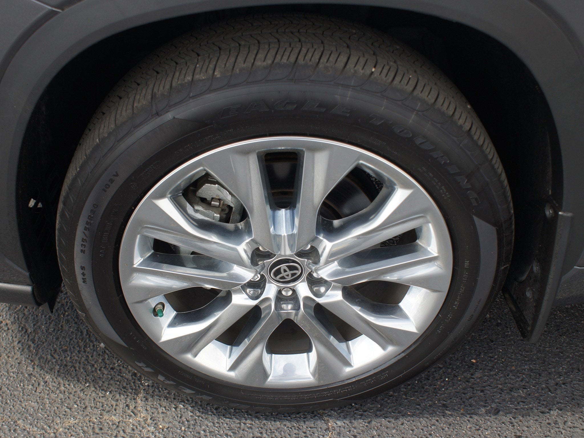 2025 Toyota Highlander LE