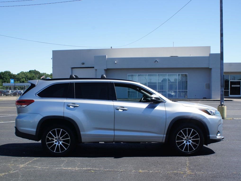 2018 Toyota Highlander SE