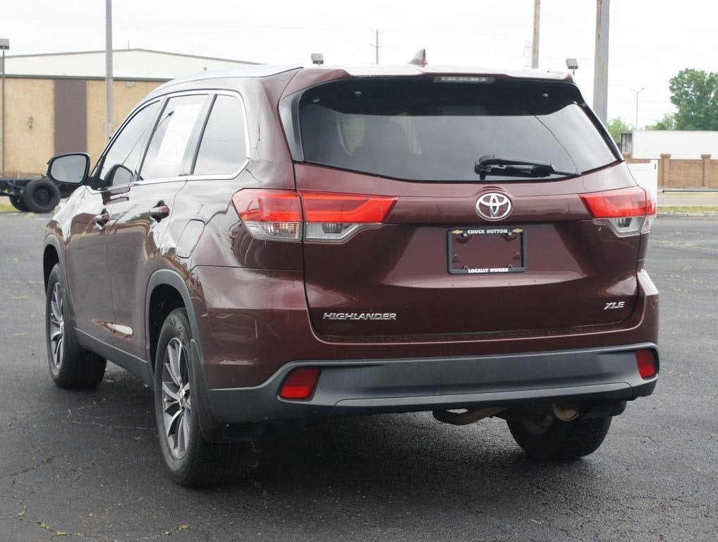2019 Toyota Highlander SE