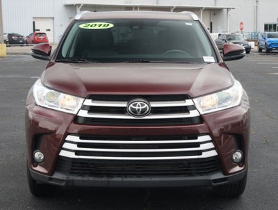2019 Toyota Highlander SE