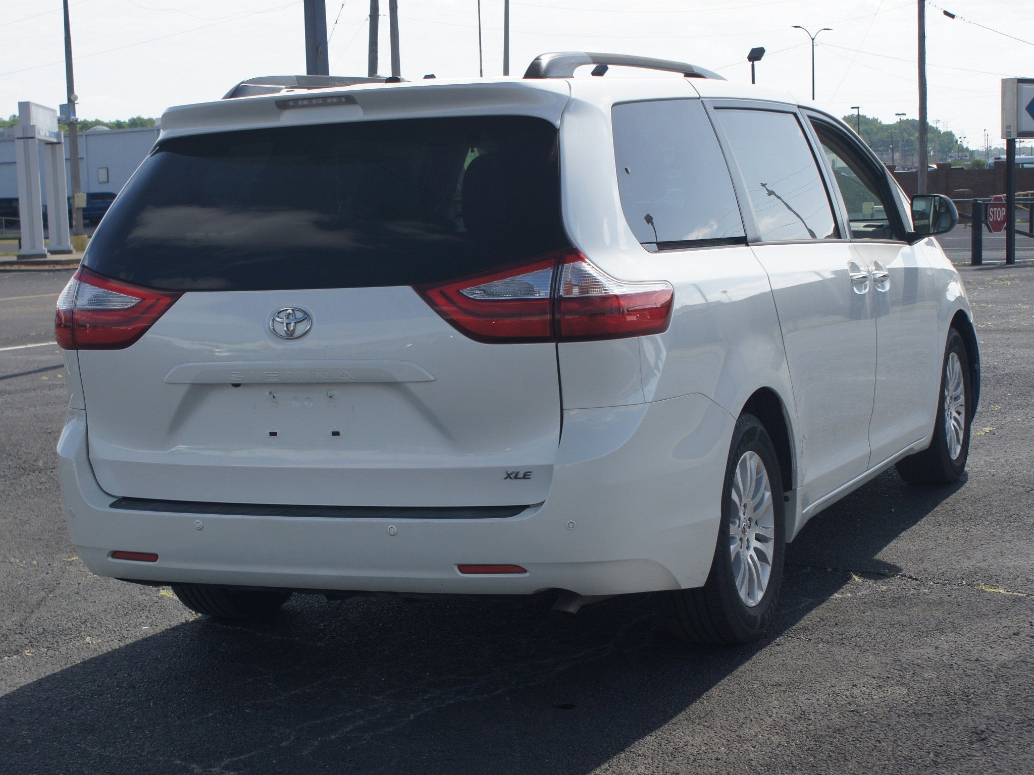2016 Toyota Sienna XLE Premium 8 Passenger