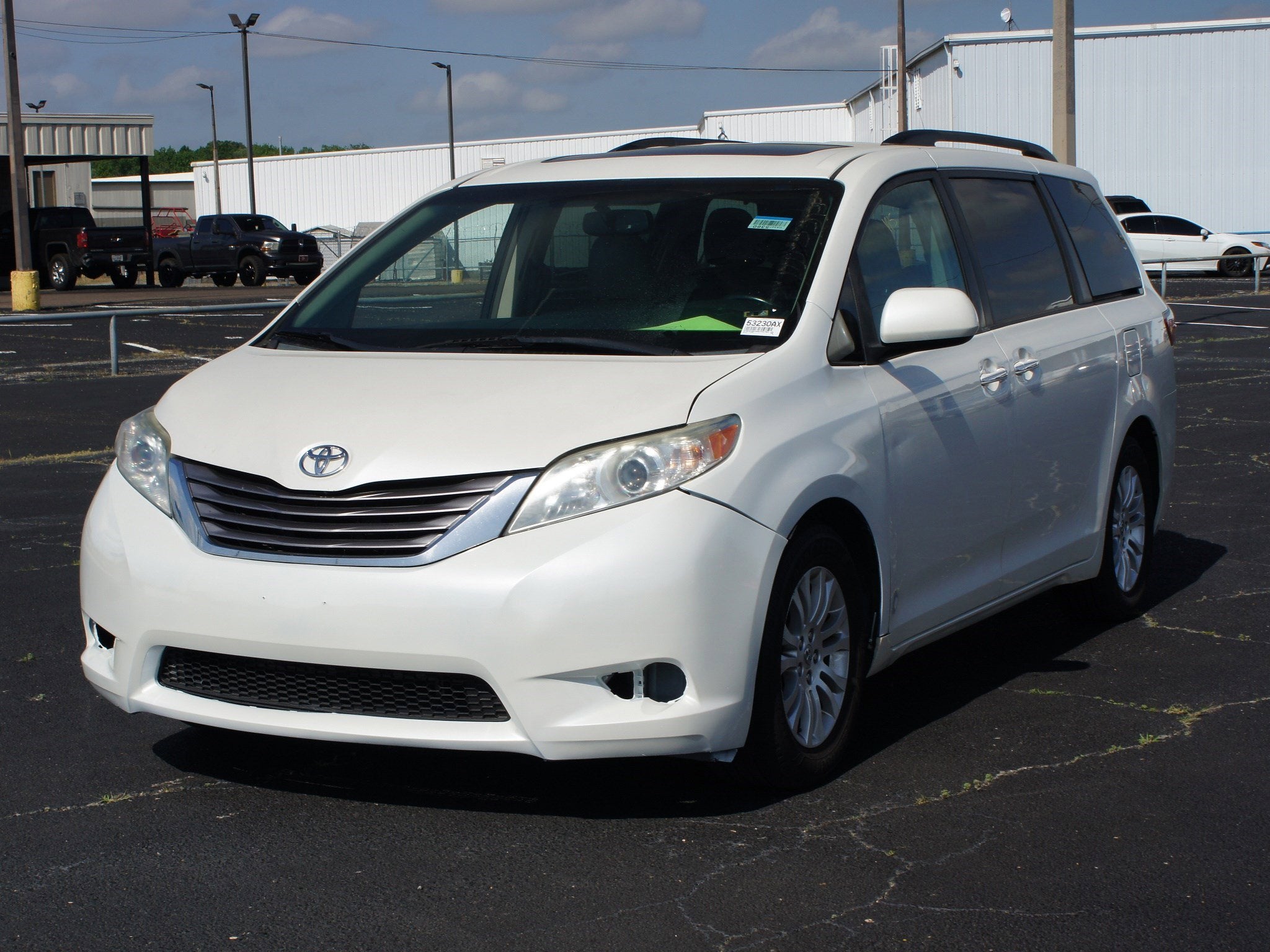 2016 Toyota Sienna XLE Premium 8 Passenger