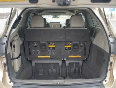 2011 Toyota Sienna XLE V6