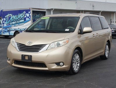 2011 Toyota Sienna XLE V6