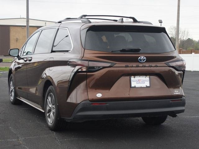 2023 Toyota Sienna XLE