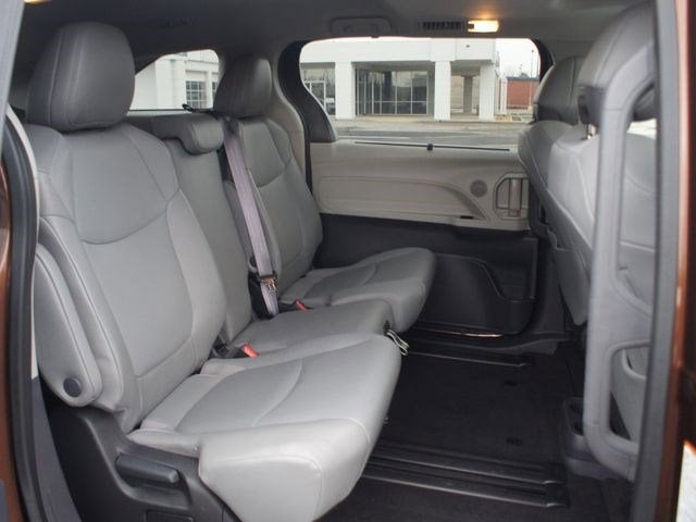 2023 Toyota Sienna XLE