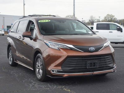 2023 Toyota Sienna XLE