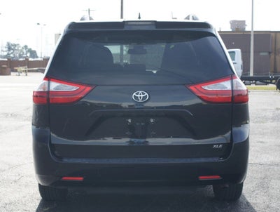 2019 Toyota Sienna XLE Auto Access Seat