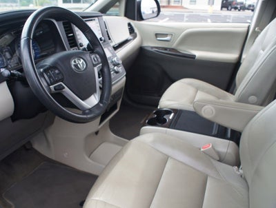 2019 Toyota Sienna Limited 7 Passenger