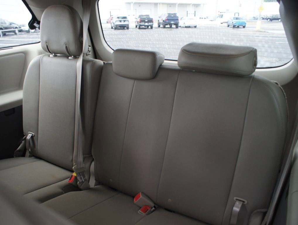 2019 Toyota Sienna Limited 7 Passenger