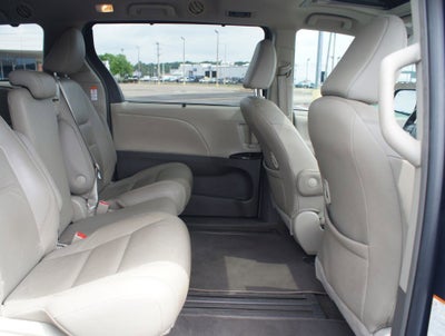 2019 Toyota Sienna Limited 7 Passenger
