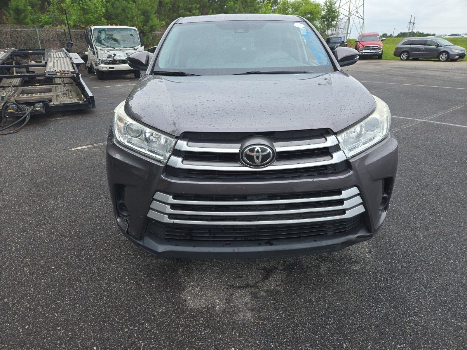 2019 Toyota Highlander LE