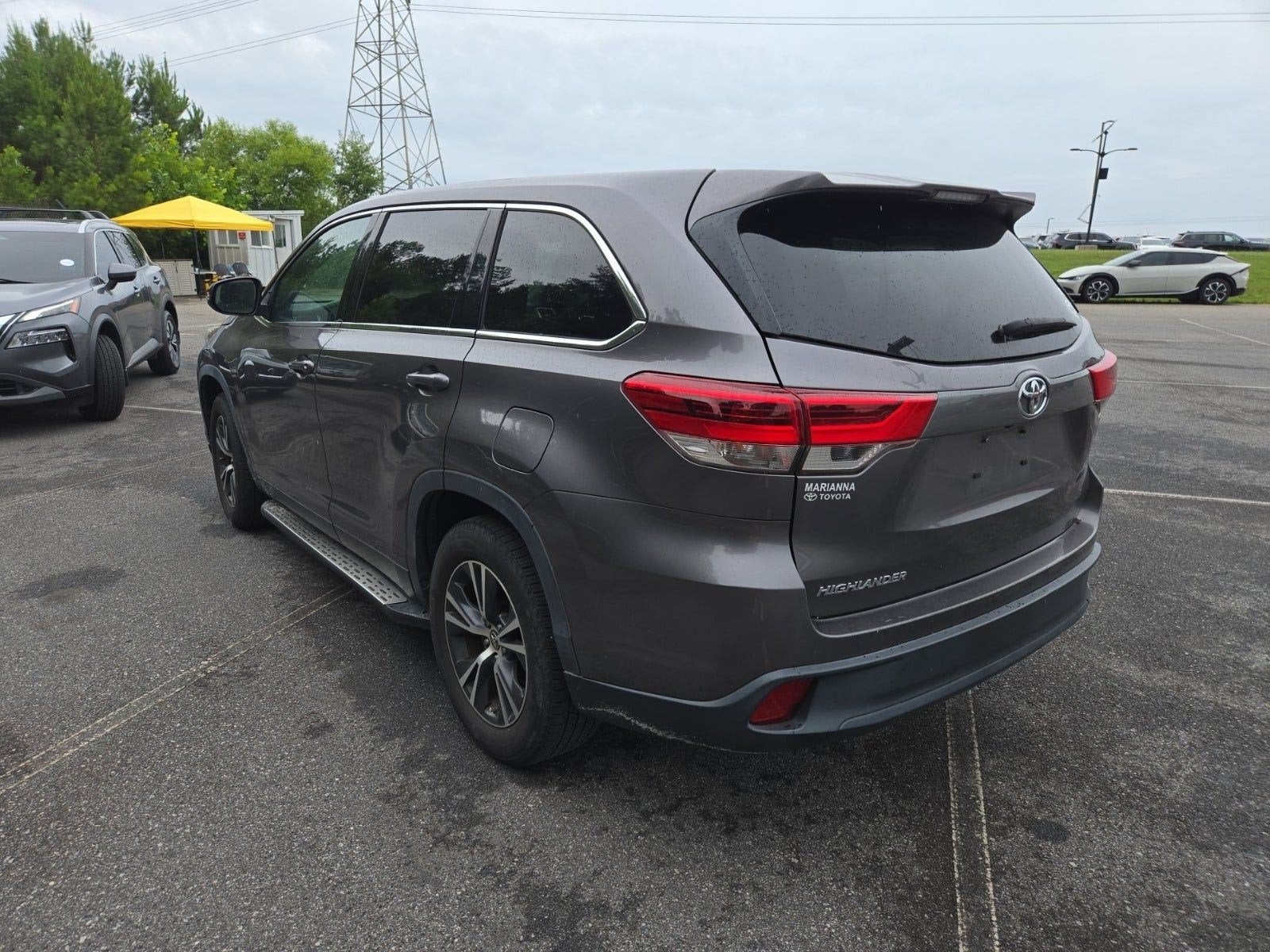 2019 Toyota Highlander LE