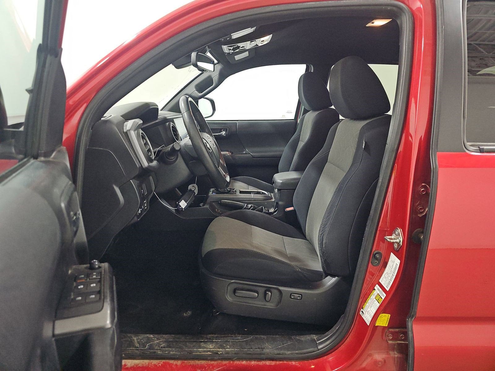 2020 Toyota Tacoma 4WD SR5