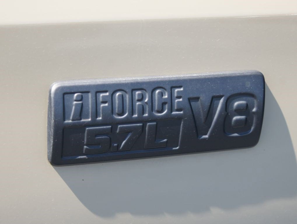 2018 Toyota Tundra SR5 5.7L V8