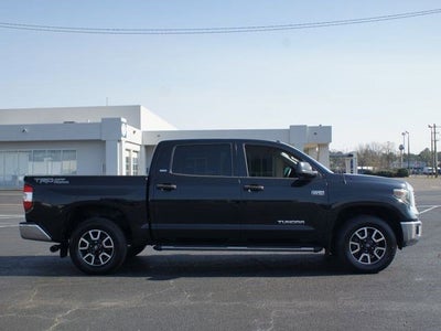 2018 Toyota Tundra SR5 5.7L V8