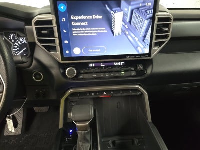 2022 Toyota Tundra 4WD SR5