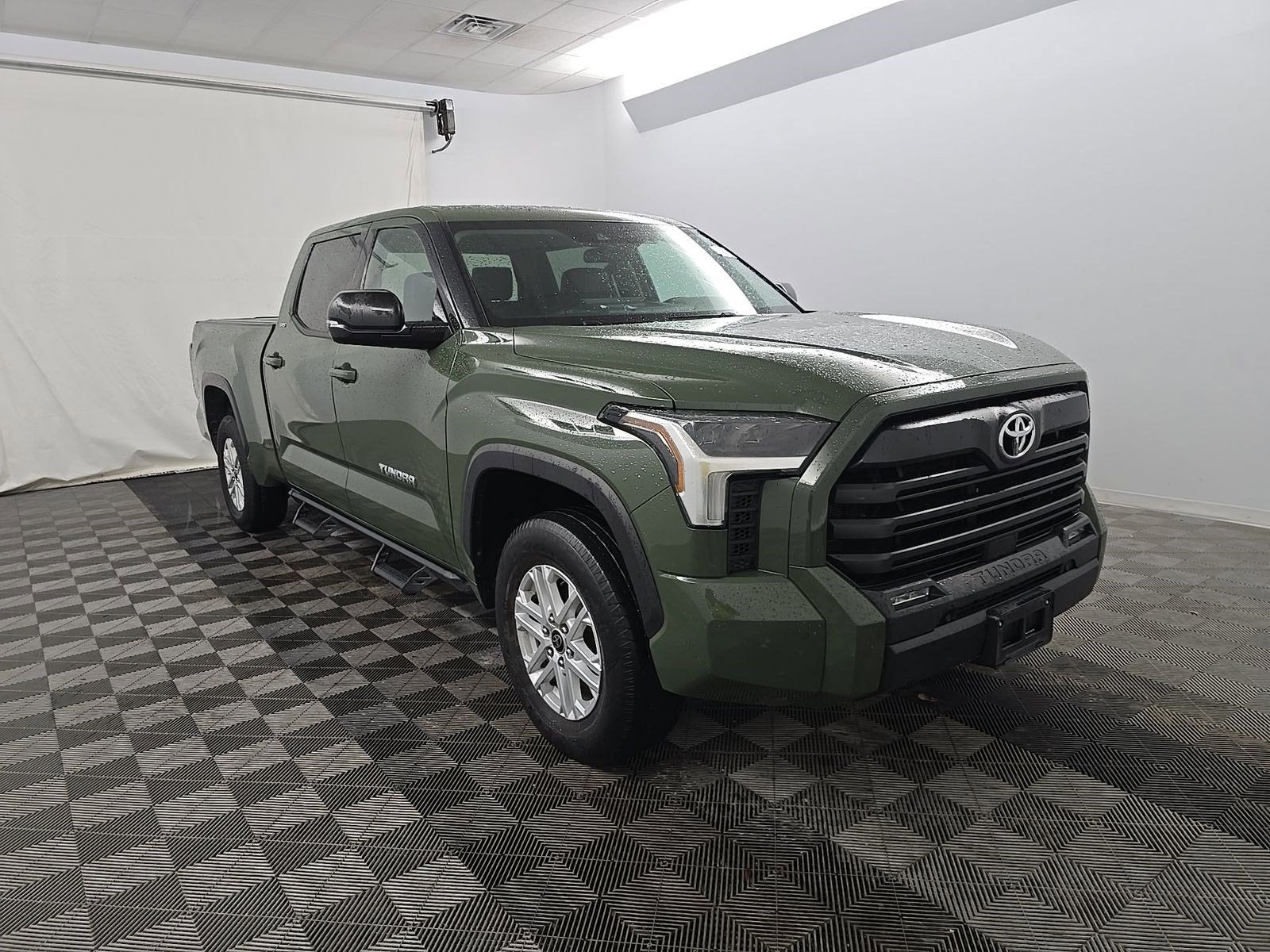 2022 Toyota Tundra 4WD SR5