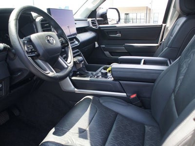 2022 Toyota Tundra 4WD SR5