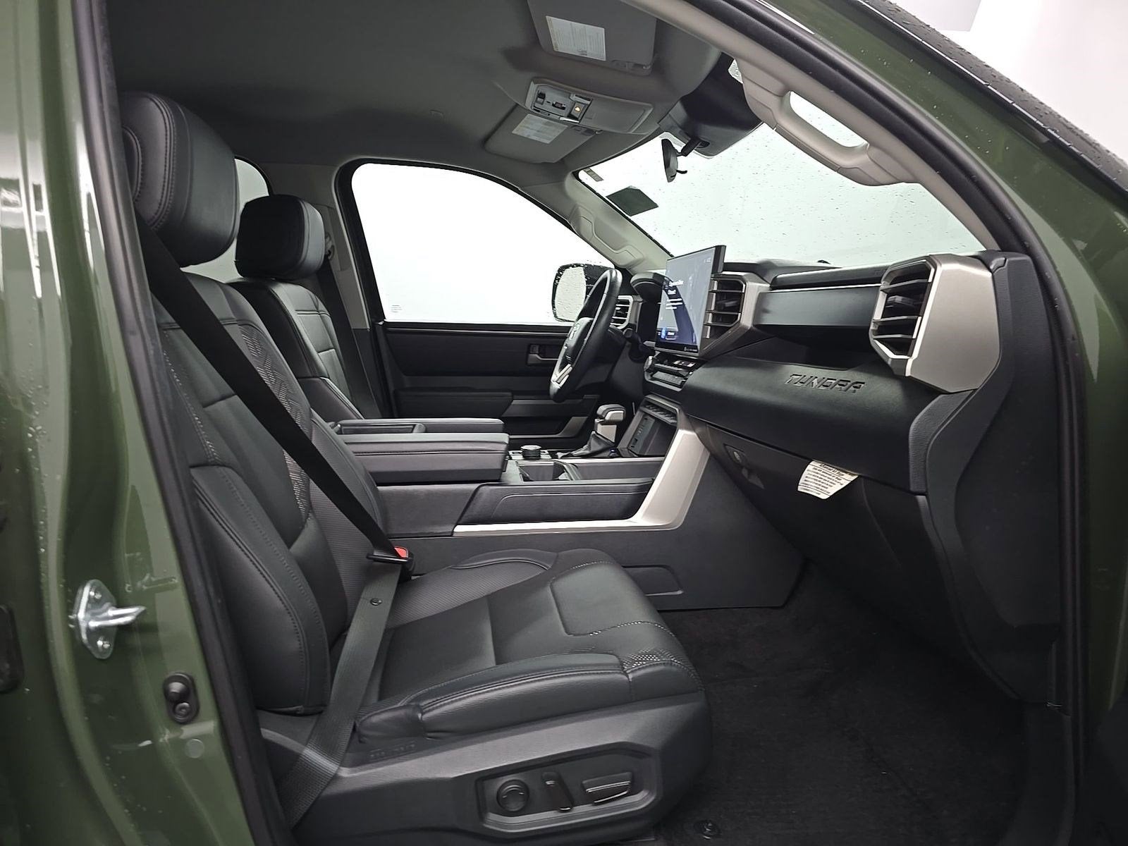 2022 Toyota Tundra 4WD SR5