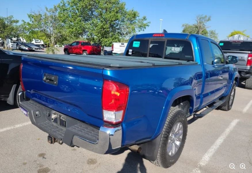 2017 Toyota Tacoma SR5 V6